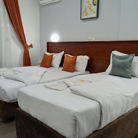 Cofe Hotel Yaoundé Екстериор снимка