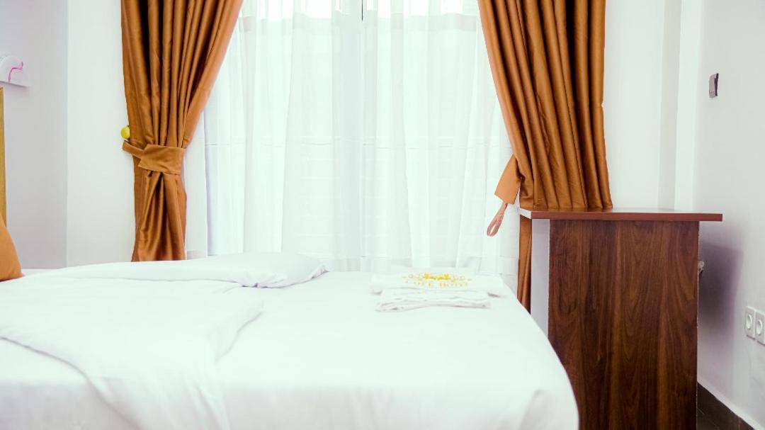 Cofe Hotel Yaoundé Екстериор снимка