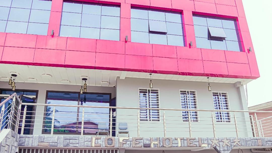 Cofe Hotel Yaoundé Екстериор снимка