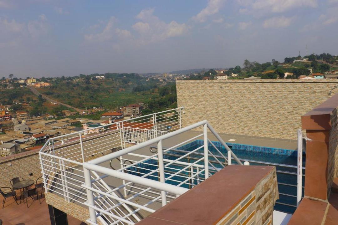 Cofe Hotel Yaoundé Екстериор снимка