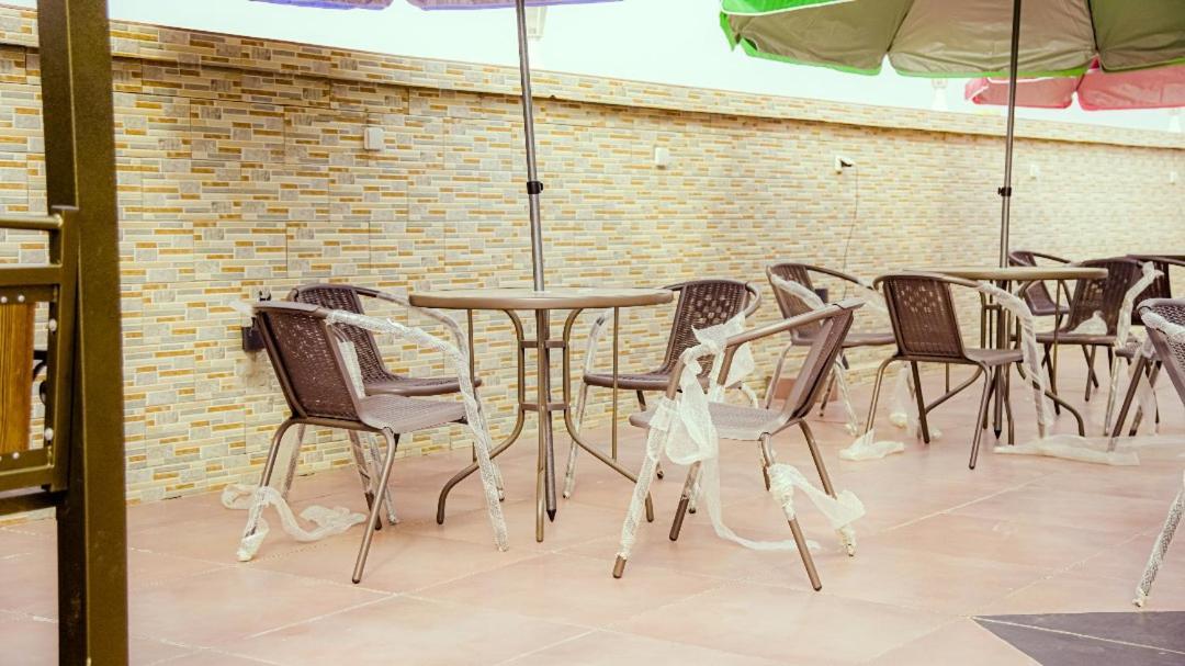 Cofe Hotel Yaoundé Екстериор снимка