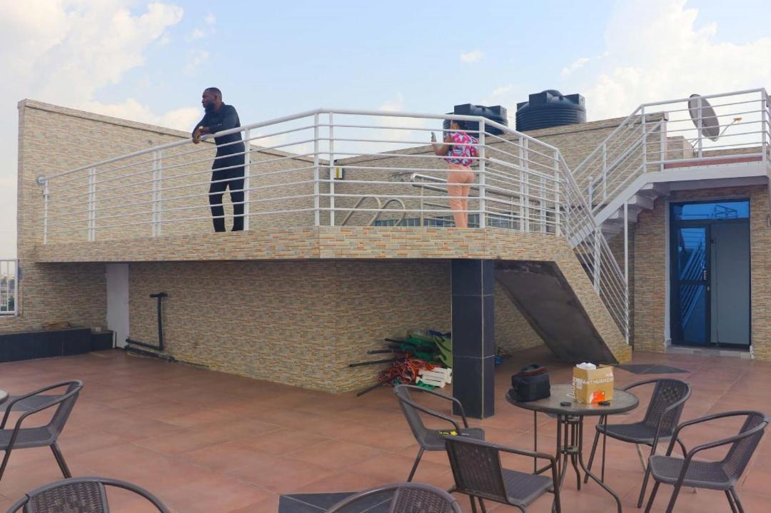 Cofe Hotel Yaoundé Екстериор снимка